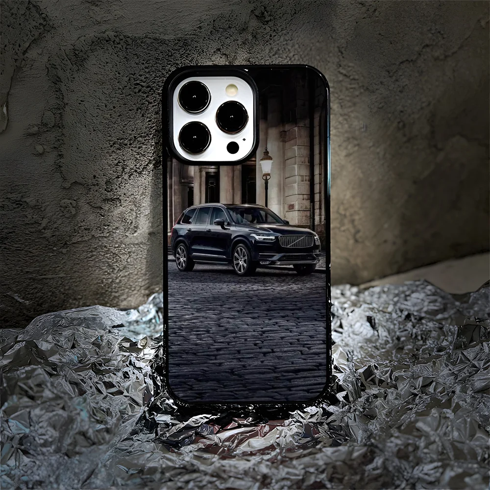 Classic Luxury Magnetic Phone Case with Magsafe Wireless Charging Compatibility