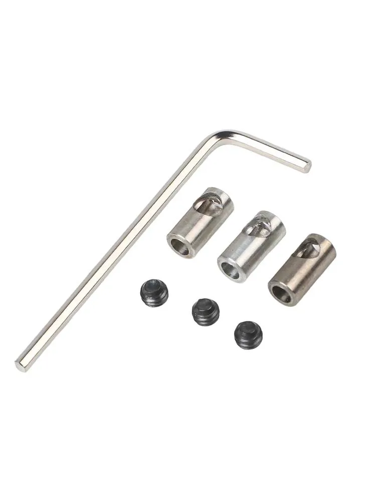 Trois manchons adaptateurs arbre moteur RC 3.175mm à 5mm alignés sur fond blanc.