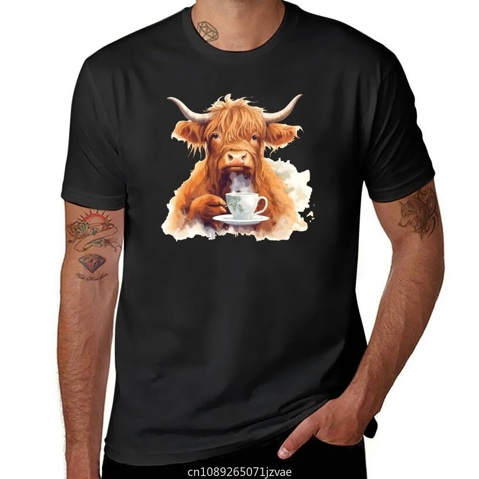 Highland cow drinking English tea T-shirt, diseño de aduanas propio para un niño, ropa estética, camisetas gráficas para hombres, paquete
