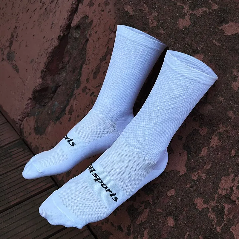 DH SPORTS Summer Breathable Fast Dry High Elastic Lightweight Tube Men And Women Cycling Socks