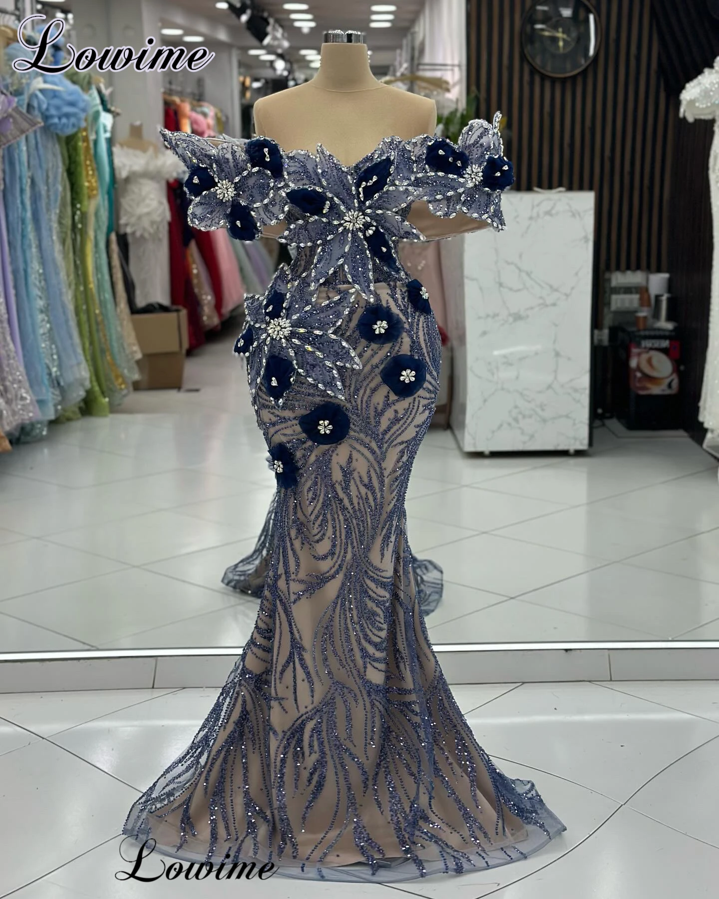 Cocktail Dresses Mermaid Sheer Neck Crystals Celebrity Dresses Evening Party Customized