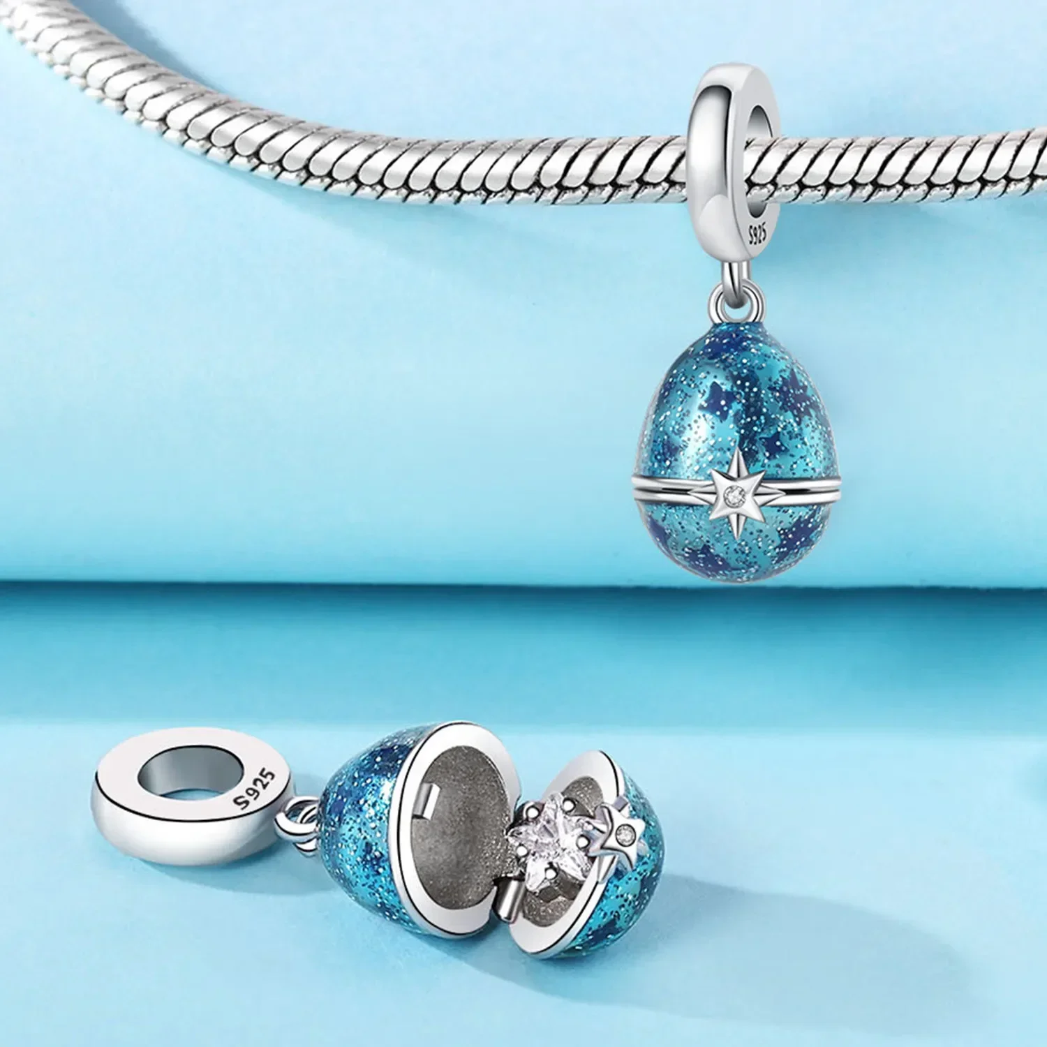 Blue Star Easter Charm 3