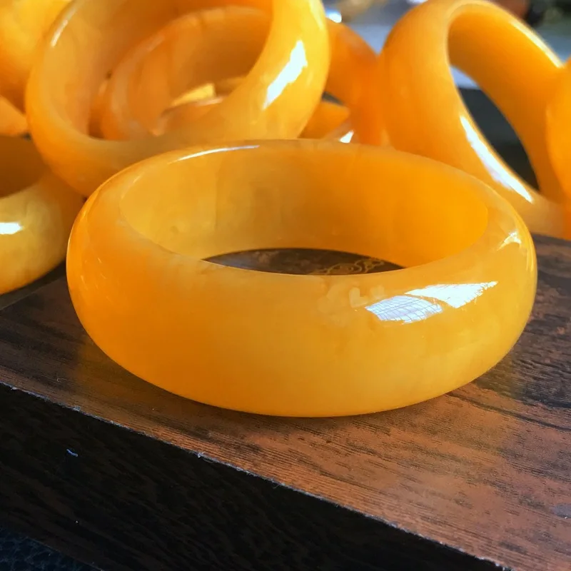 

Live Broadcast Baltic Amber Beeswax Chicken Oil Yellow Bracelet Female Widened Thickened Ice Jade Bracelet with Certificate