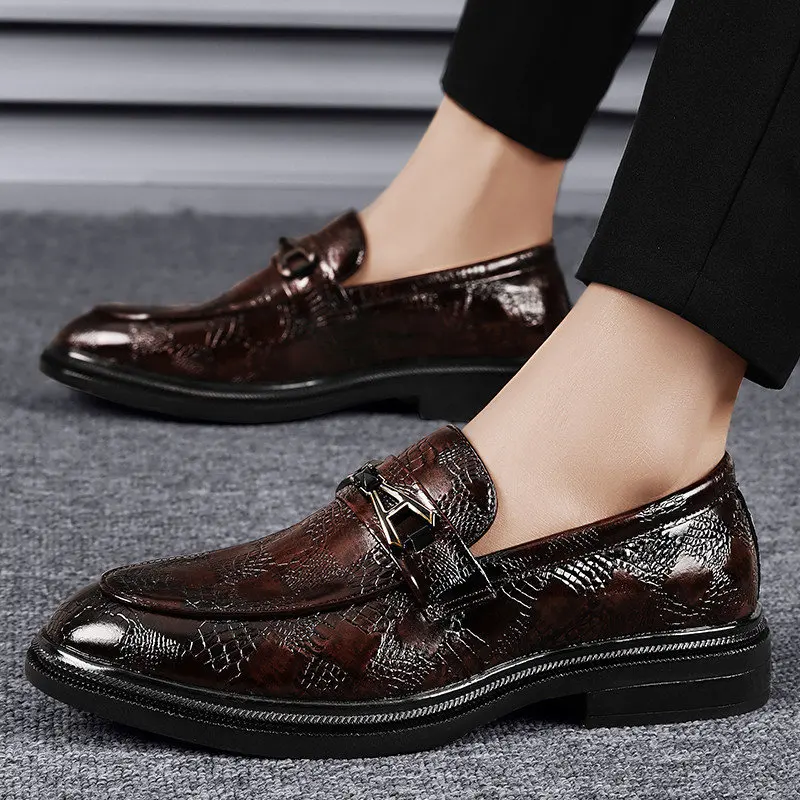 

2023 модные коричневые мужские классические туфли, остроносые Кожаные Деловые туфли для мужчин, повседневные деловые туфли без шнуровки, мужские туфли