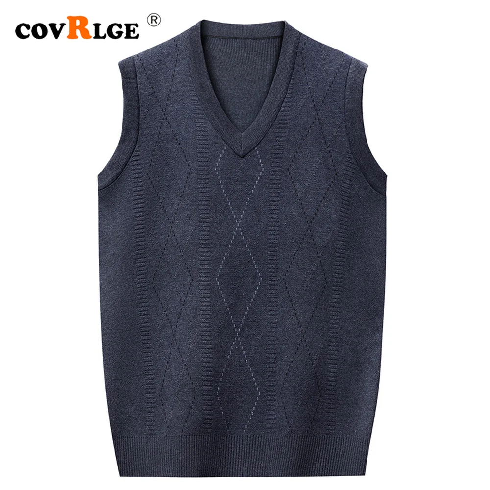 Covrlge Men's Thickened Jacquard Vest Autumn New Sleeveless Knitted Vest Argyle V neck Yarn-dyed Casual Waistcoat Male MZB010