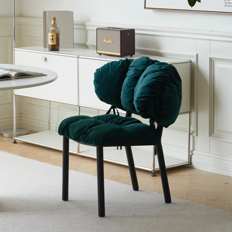 

French retro backrest petal chair, medieval designer leisure chair