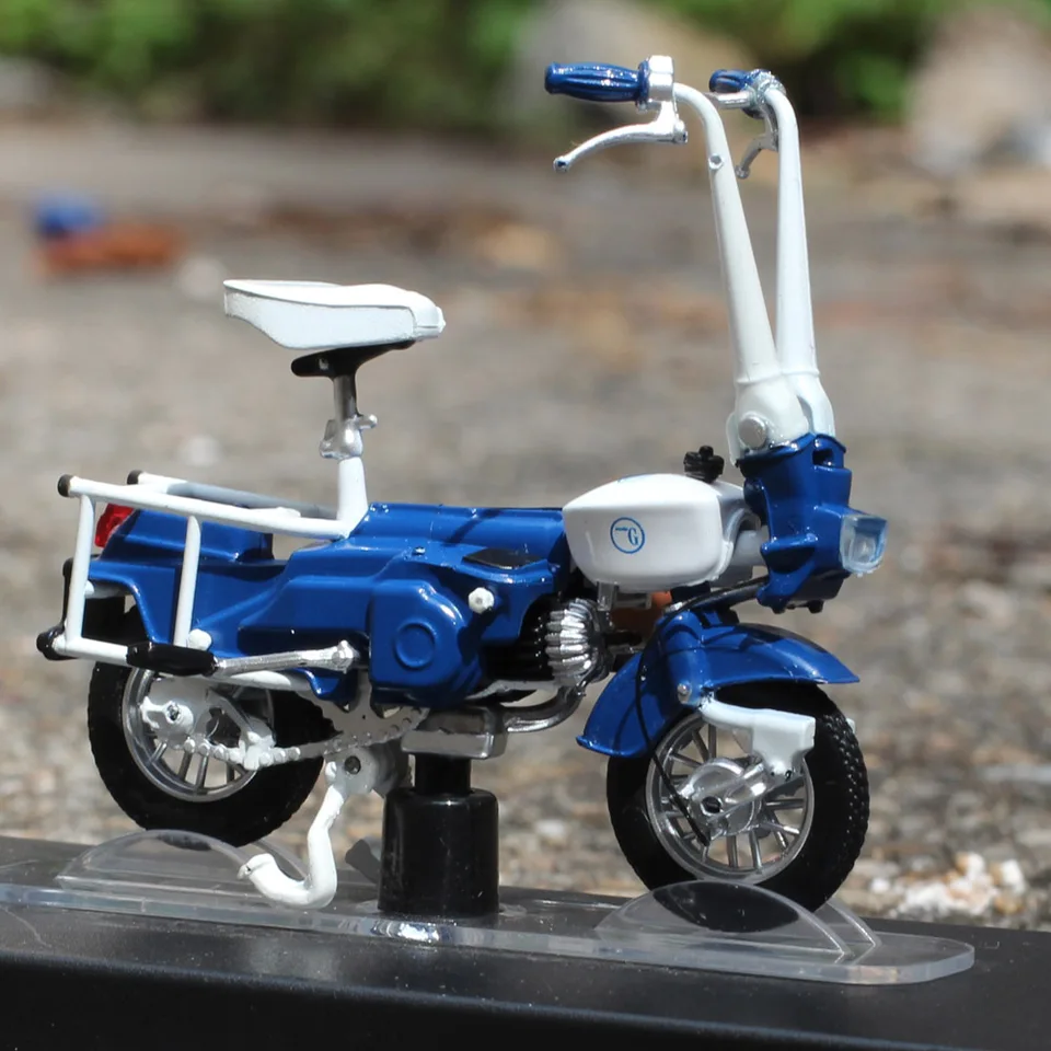 Carina's Collection Blue Vintage Motorcycle Model - Detailed Metal Bike Replica