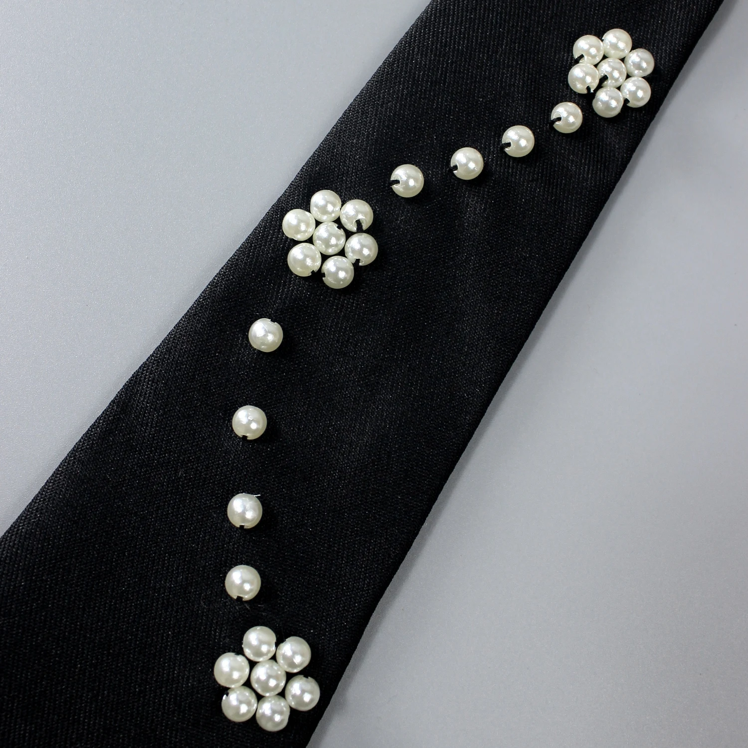1pc Hand-beaded Academic Style Pre-tied Necktie - Black Women's JK Uniform Tie for Stylish Shirts | Trendy Elegant Streetwear Ve