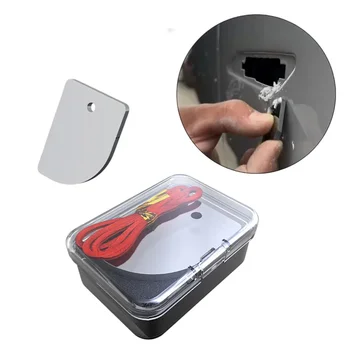 Strumento per la riparazione di graffi automobilistici progettato per l'uso sulla vernice dell'auto per ridurre i graffi visibili e migliorare l'aspetto