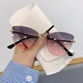 Glod-pink gray