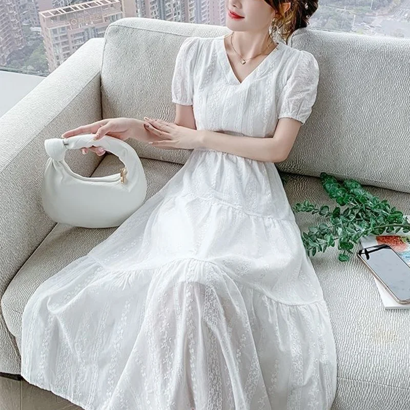 Summer New Pure Cotton V-neck Embroidery Elegant Fashion White Dresses Ladies Short Sleeve Waist Sweet Robe Dress Female Vestido 3