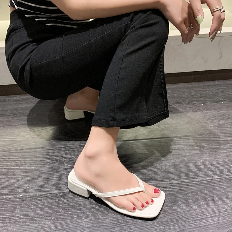 Women's Summer 2025 New Casual Fashion Square Toe Block Heel Herringbone Slip Women's Sandals 4