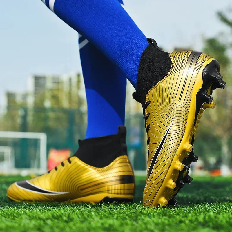 Original Men Soccer Shoes Students Training Society Sneaker Resistant Unisex Long Spikes Training Outdoor Casual Football Shoes