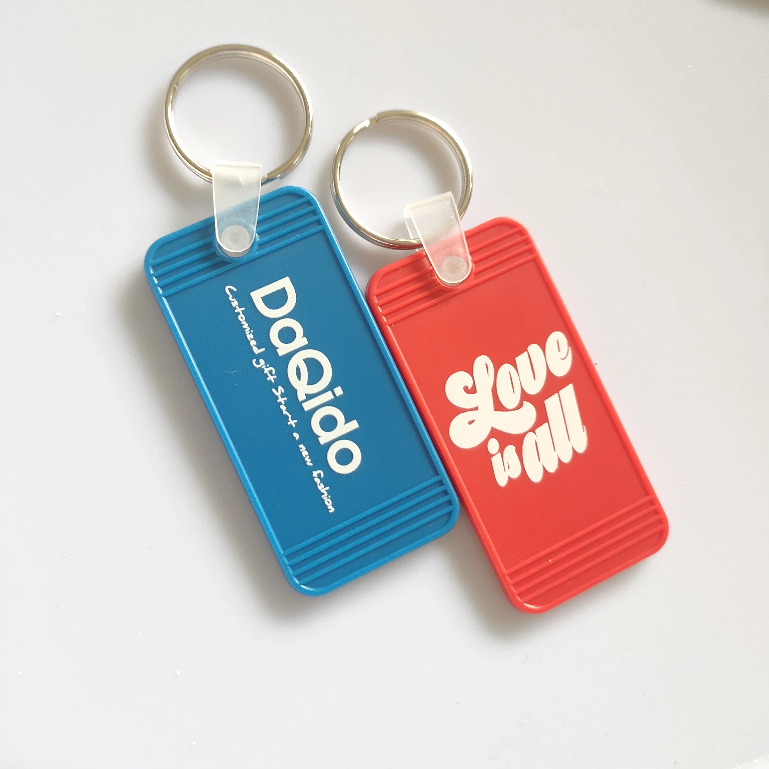 

Daqido Bulk Custom Key Chain Accessories Plastic Hotel Keychain Logo With Key Ring Hotel Blank Key Tags