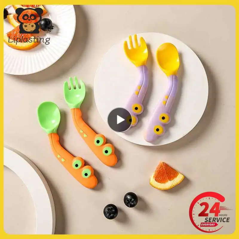 

Cute And Interesting Crocodile Smooth Spoon Edge Steam Disinfection Healthy Materials Interesting And Easier To Learn Baby Spoon