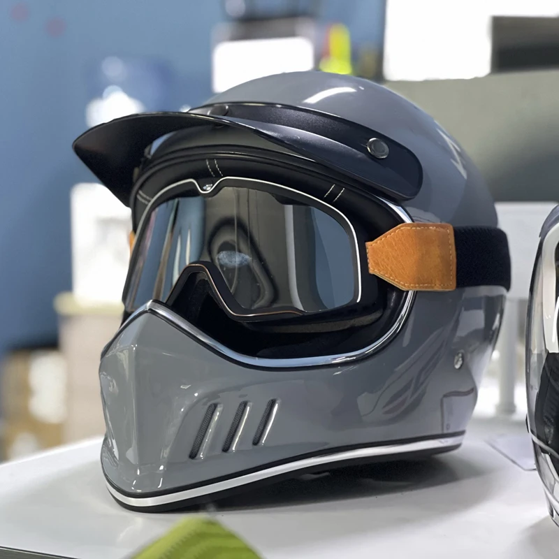 Voss Highstrength Nostalgic Retro Motorcycle Fullface Helmet, For