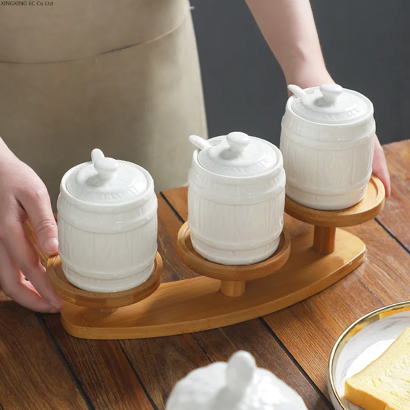 

Белая керамическая кастрюля для приправ с крышкой, Набор банок для сахара, кухонные принадлежности, контейнер для хранения, бытовая коробка для приправ с полкой для хранения