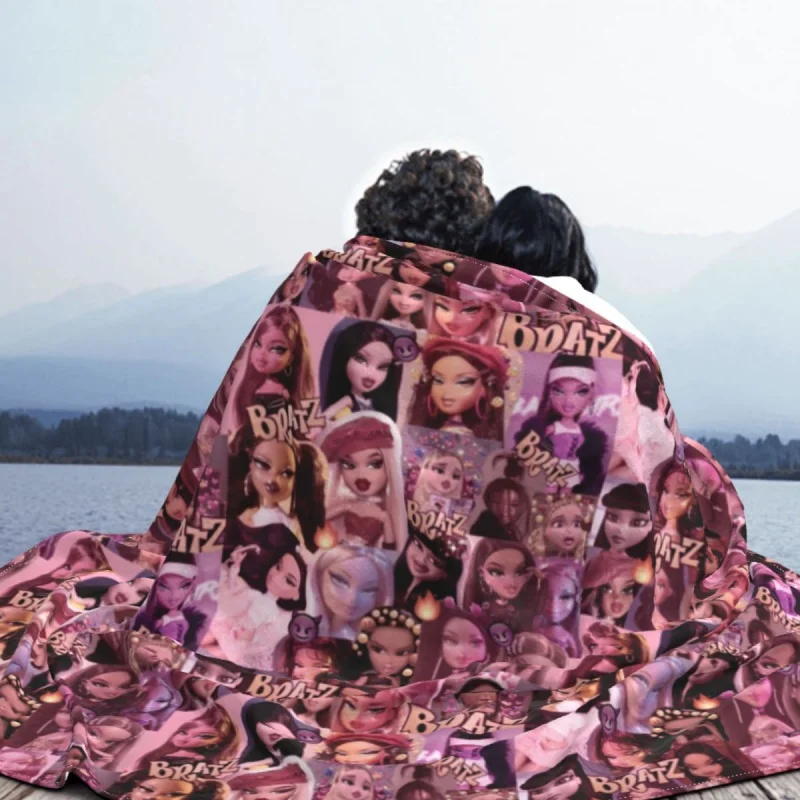 Bratz-�β��� ������ �ö��� ���, ������� �ٱ�� ħ�� ���� ķ�� �ó׸� ���