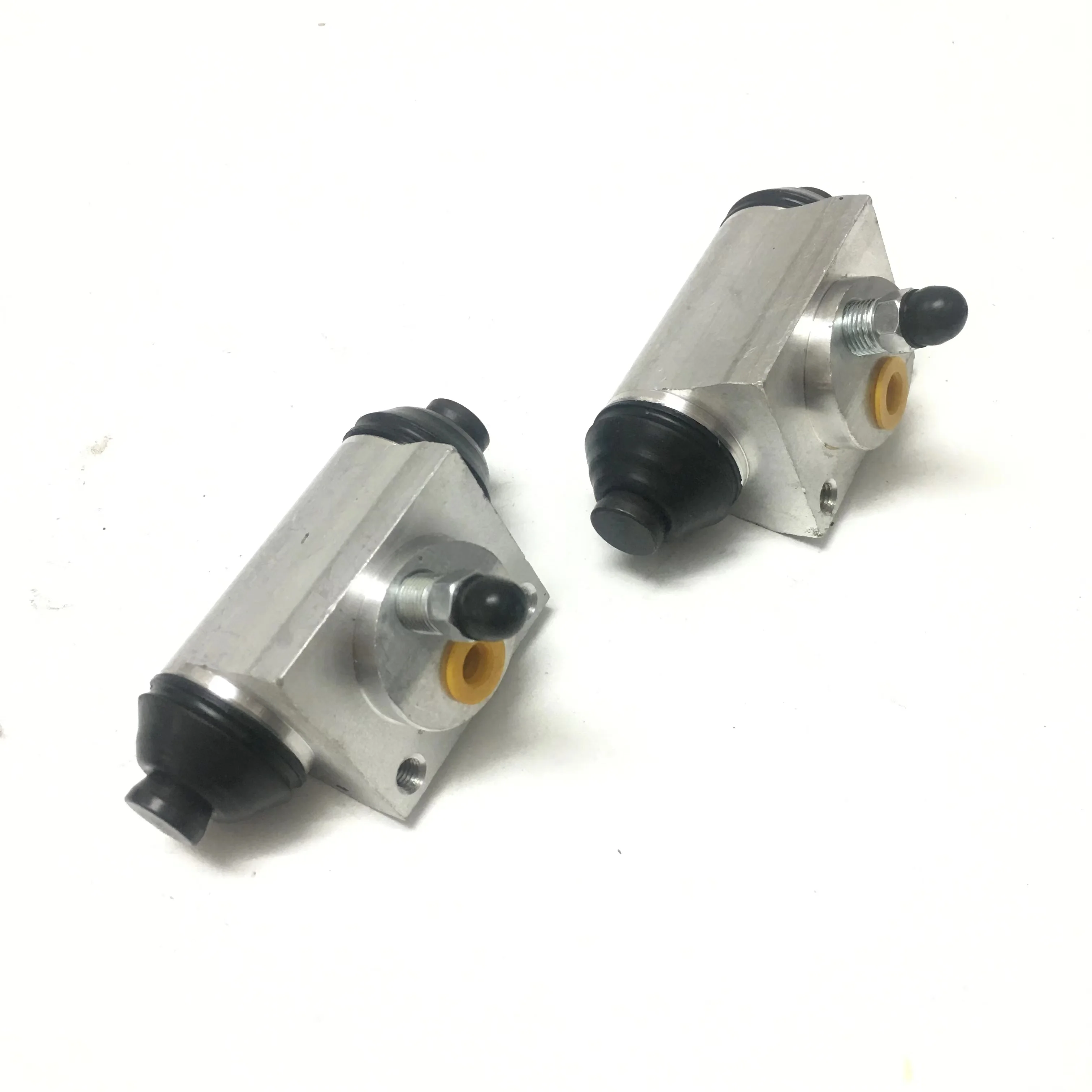 

Задний тормозной цилиндр для Toyota Hilux FORTUNER VIGO REVO 47550-09070 KUN26 GUN125 KUN50 TGN61 GUN155 TGN166 2005-2022