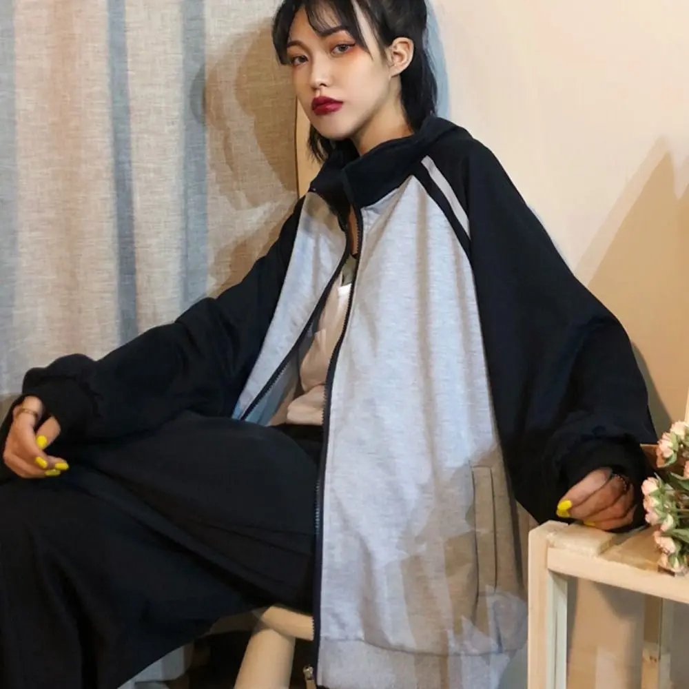 Comfortable Lapel Collar Long Sleeved Hooded Y2k Sweet Loose Sweatshirts for Women Retro Korean Ins Baseball Jersey Top Couple