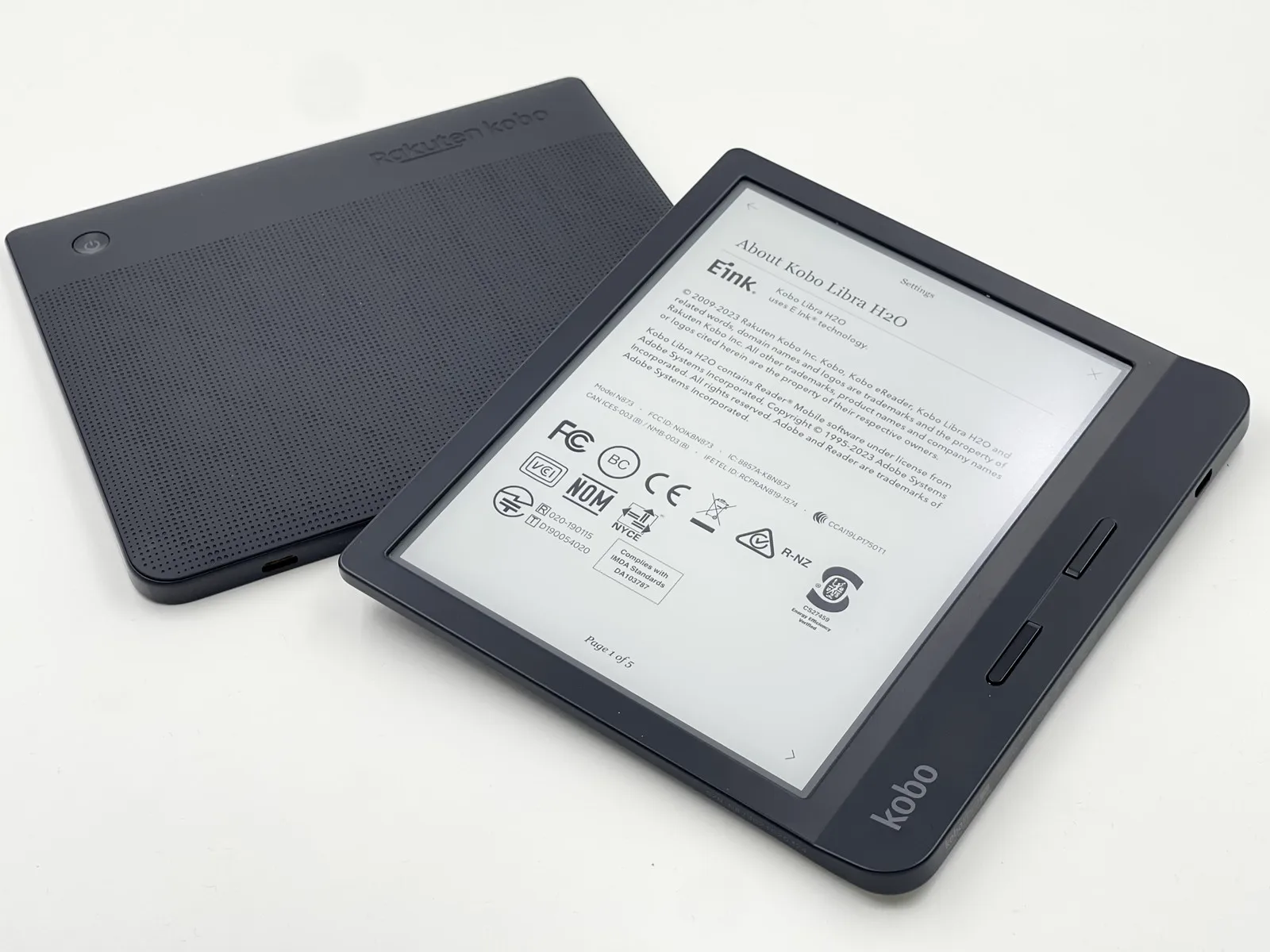 used KOBO Libra H2O N873 7“ereader book without any glare 300PPI