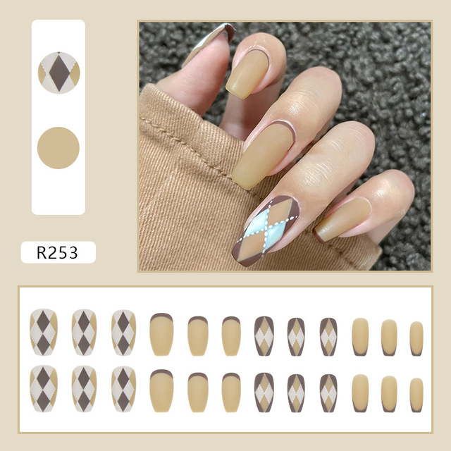 Checkerboard Fake Nails Press on False with Designs Set Fashion Save Time Wearable Manicure Patch False Nails With Glue