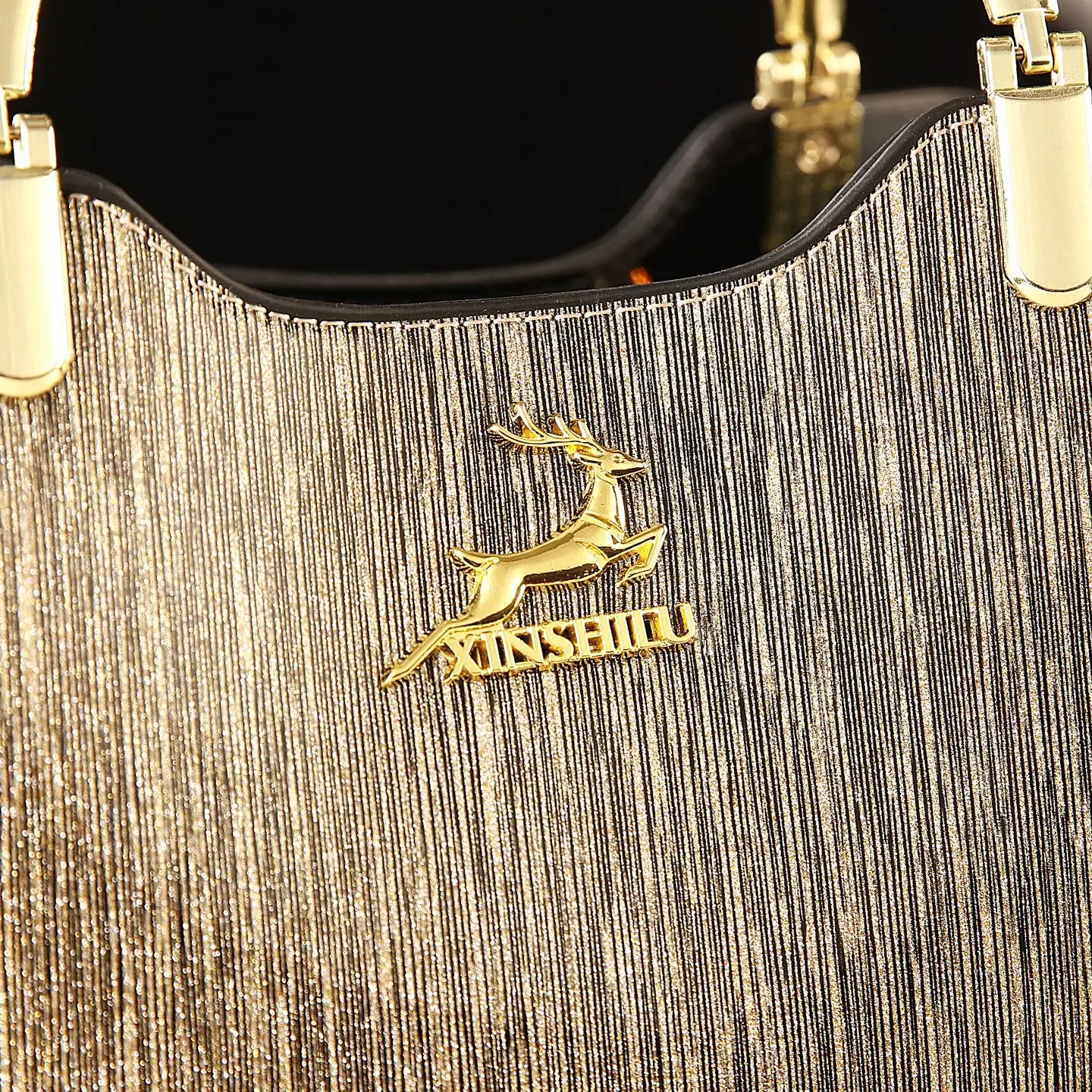 Classic Women's Fashion Shoulder Bag Overview