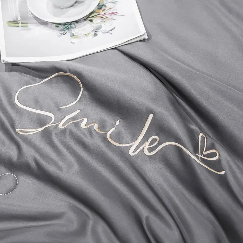 European Style Ice Silk Summer Quilt Set High-end Embroidered Cooling Blanket 3/1 Pcs Sets Air Conditioning Comforter