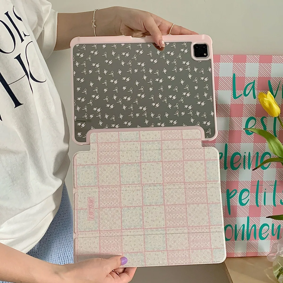 Green Mirror Lucky Clover Grid Pattern Tablet Cover