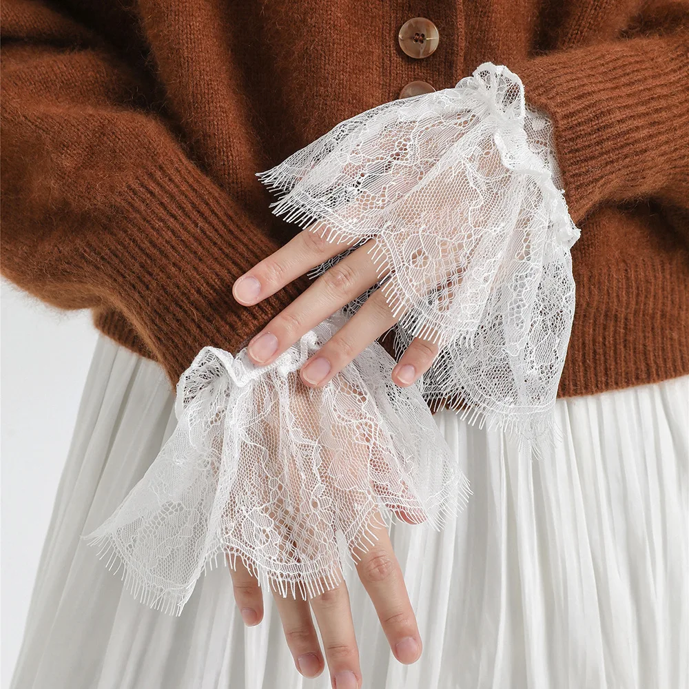 

Lace Floral Detachable Cuffs for Women Fake Sleeve Cuffs Floral Pleated Flare False Cuffs Extension Wristband Accessory