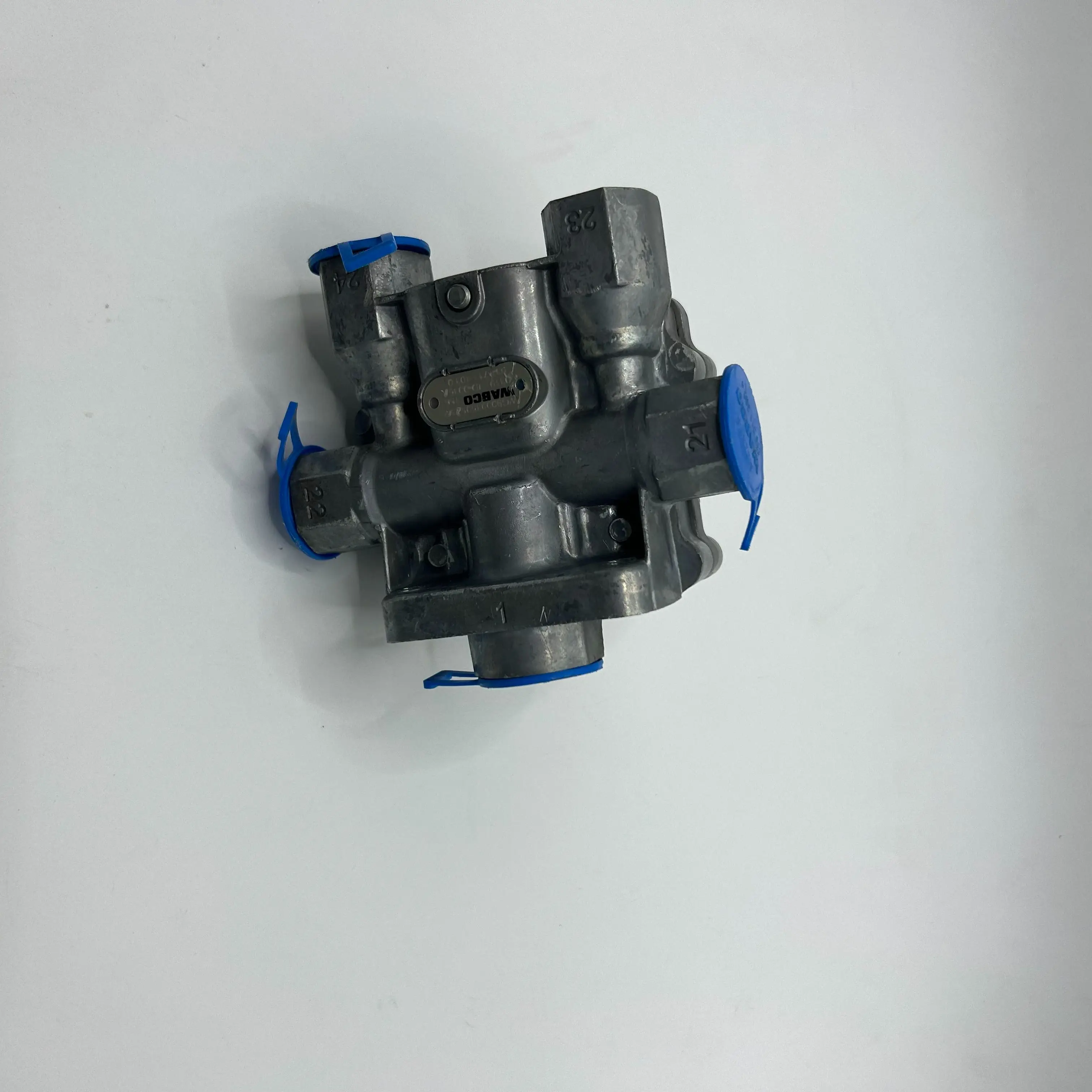 WG9000360523 four-circuit for Sinotruk Howo four-way valve protection valve truck parts