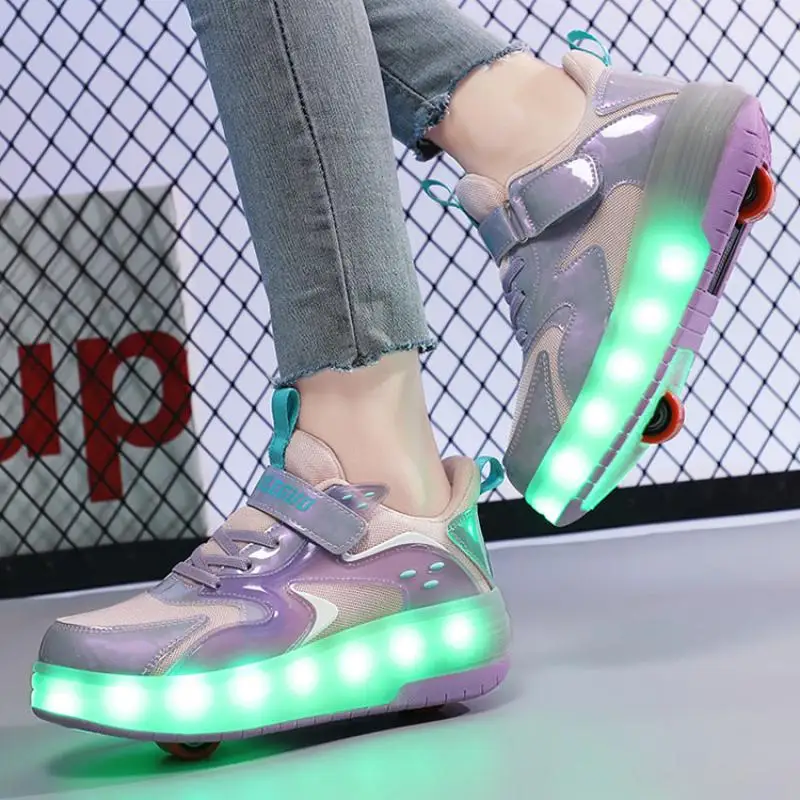 새로운 LED 조명 키즈 롤러 파쿠르 스케이트 선물 스포츠 야외 남아 여아용 2륜 러닝 캐주얼 롤러 스니커즈 변형