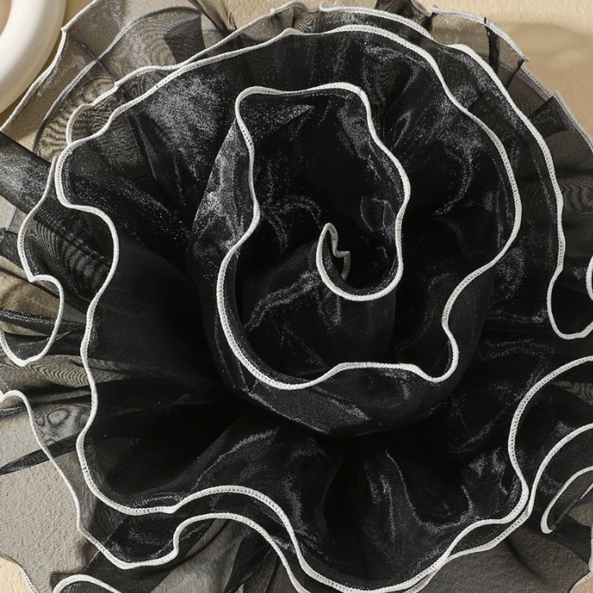 27CM Fashion Exaggerated Black Lace Rose Flower Large Brooch for Women Luxury Trend Pin Brooches Party Clothing Jewelry Gifts