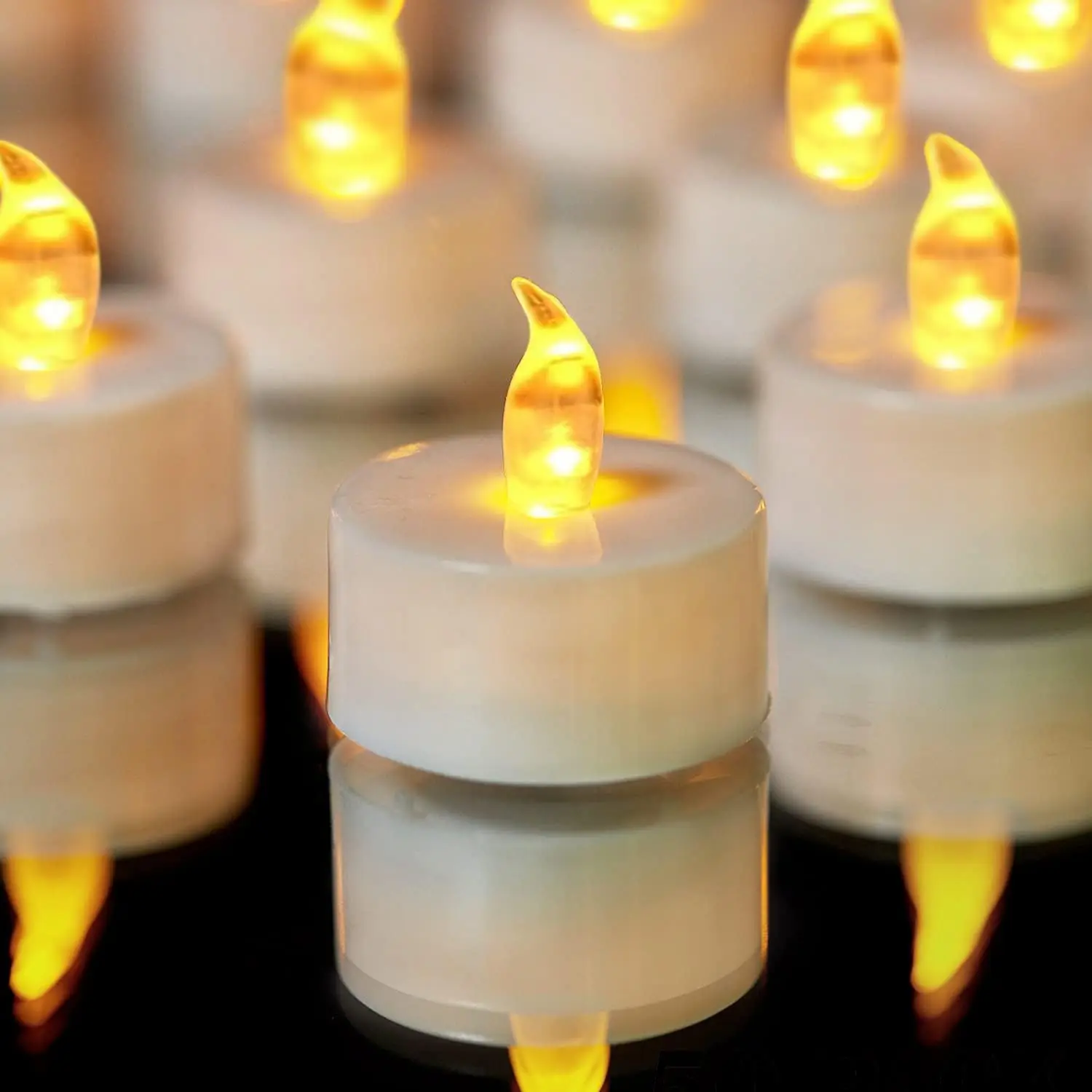 LED Tea Lights Candles Realistic Bright Flickering Holiday Battery Powered Flameless LED Tea Light for Seasonal Festival Celebra