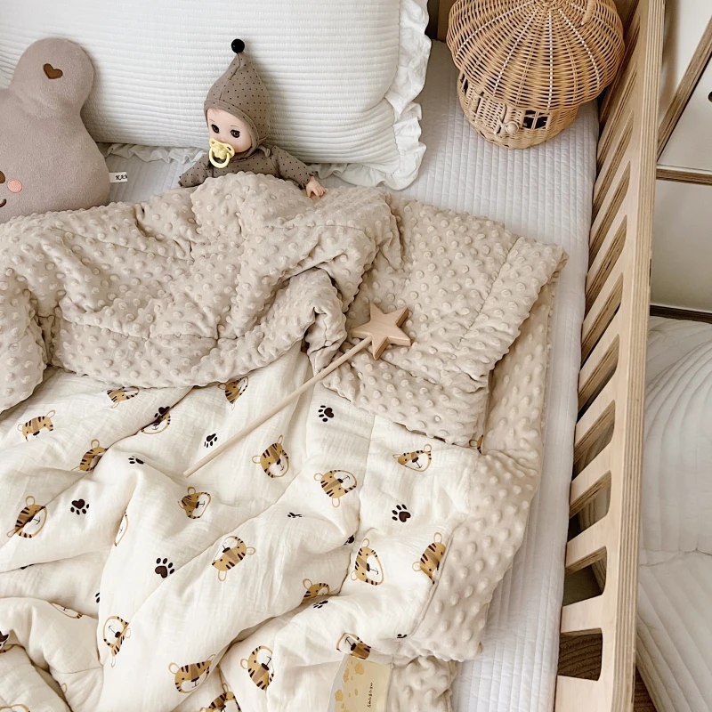 Baby Minky Dot Quilt for Autumn Winter Bear Rabbit Muslin Newborn Crib Blanket Comforter Kids Fleece Thermal Sleeping Cover