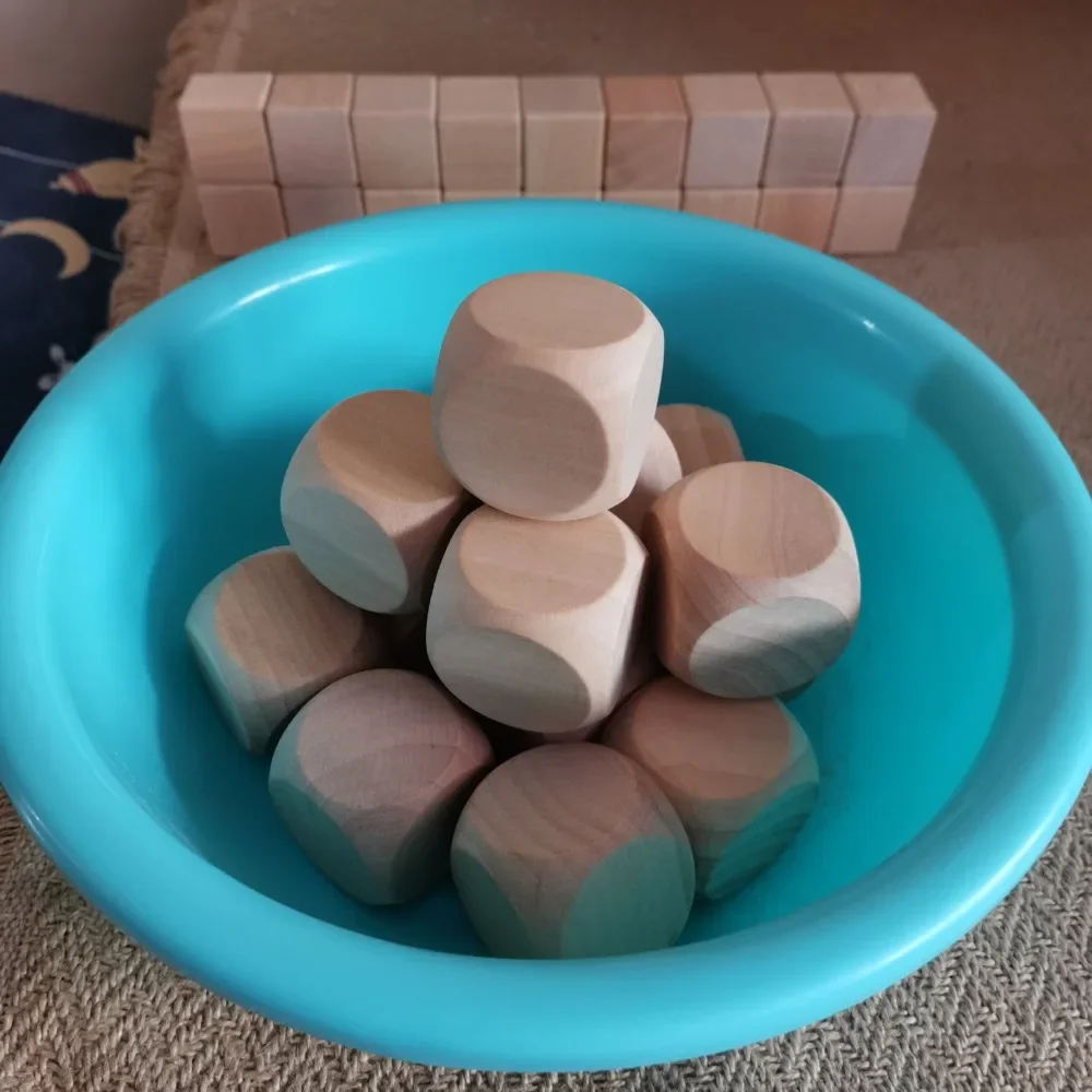 10pcs Blank Wooden Dice 30mm Wooden Creative Color Points Round Corners Wine Dice Mahjong Sieve Points DIY