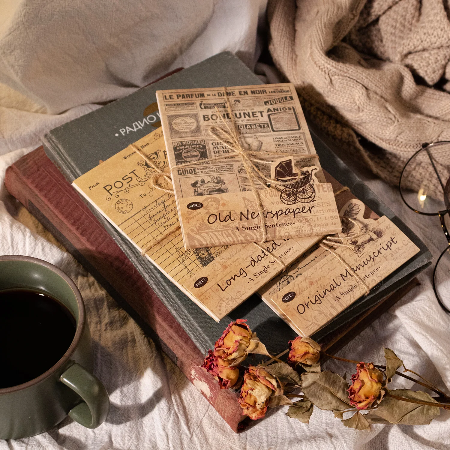 

30 Sheets Retro Material Pack Literature Art Journal Decoration Memo Pad Stickers DIY Scrapbooking Notes Paper Stationery