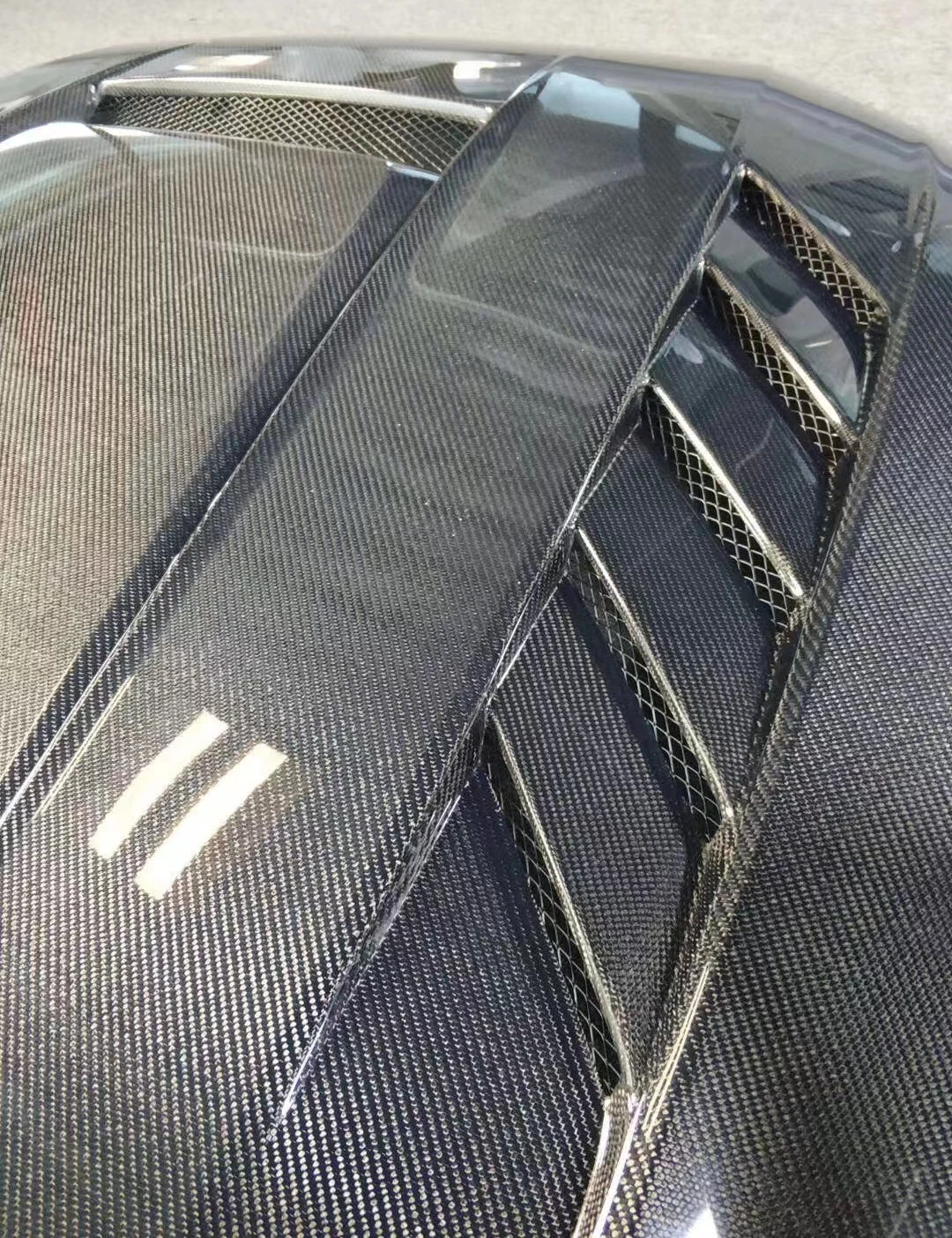 

Modified explosion carbon fiber cover suitable for A4B9 A4L RS4 S4 engine single double-sided material