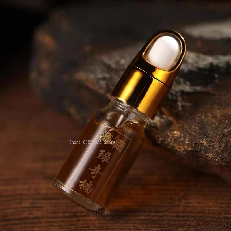 Natural Agarwood Sandalwood Essential Oil Home Indoor Car Interior sachet Purification And Soothing Odor Removal Aromatherapy