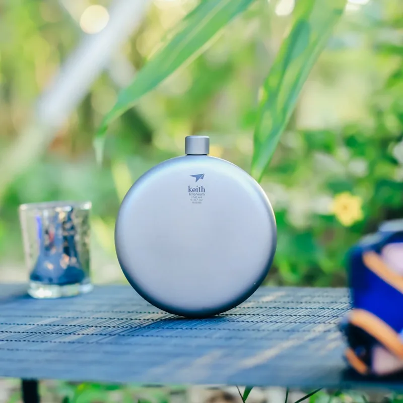 

Keith Pure Titanium Hip Flask Flagon With Funnel Drinkware Outdoor Portable Sports Camping Hiking Ti9302