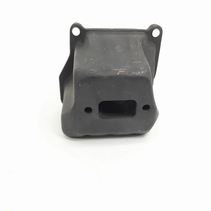 Chainsaw Three Holes Muffler Spare parts 45cc 52cc 58cc For 4500 5200 5800 Chain saw muffler Chainsaw Replace Parts