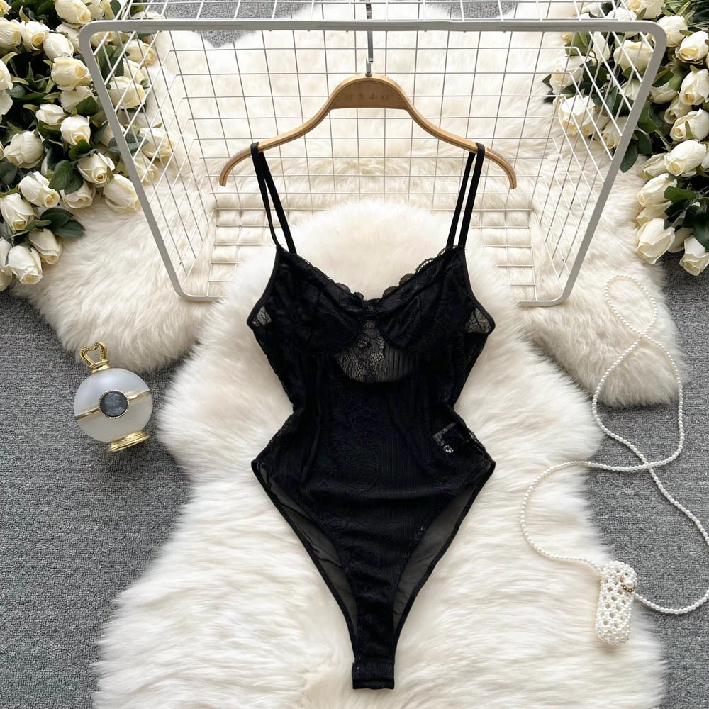 

Sexy Nightclub Style Black Suspenders Inner Bottoming Shirt Slim-fitting Embroidery Hollow See-through Jumpsuit Top
