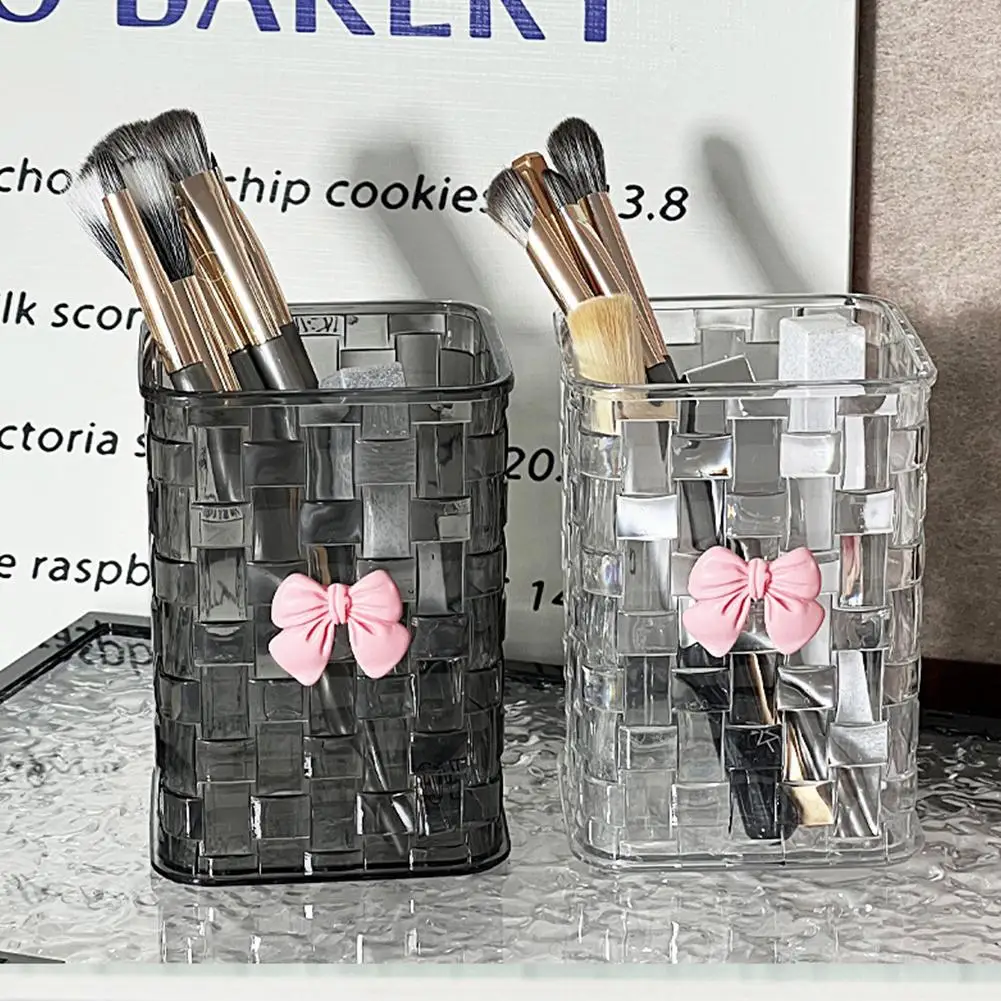 Organizer da scrivania in acrilico trasparente con fiocco decorativo - Portapenne e cestino portaoggetti resistente per forniture da ufficio, penne e accessori - immagine 2