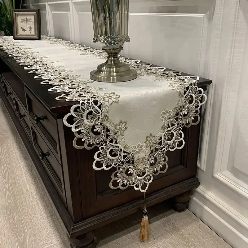 

Oval Lace Table Runner Embroidered TV Cabinet Tablecloth Lace Pendant Tassel Dresser Table Flag Dust Cover Home Wedding Decor