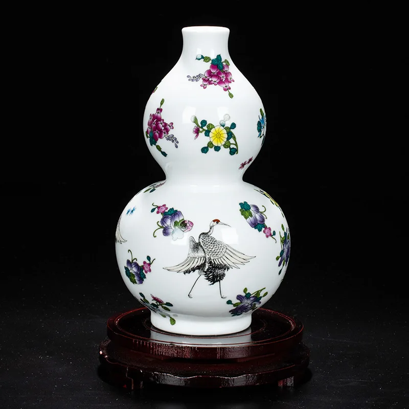 

White Elegant Aesthetic Porcelain Decorative Centerpieces Ceramic Vase Table Decoration & Accessories For Interior Ornaments