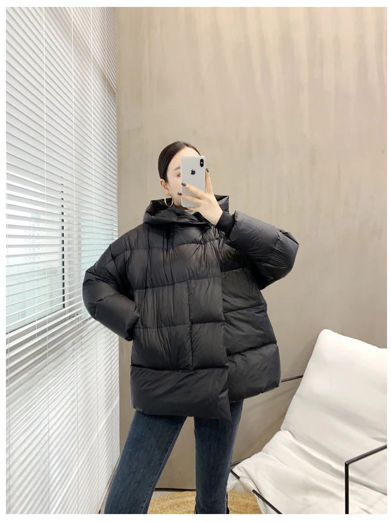 Women's Winter Down Jacket 2025 New Oversized Hooded Puffer Coat