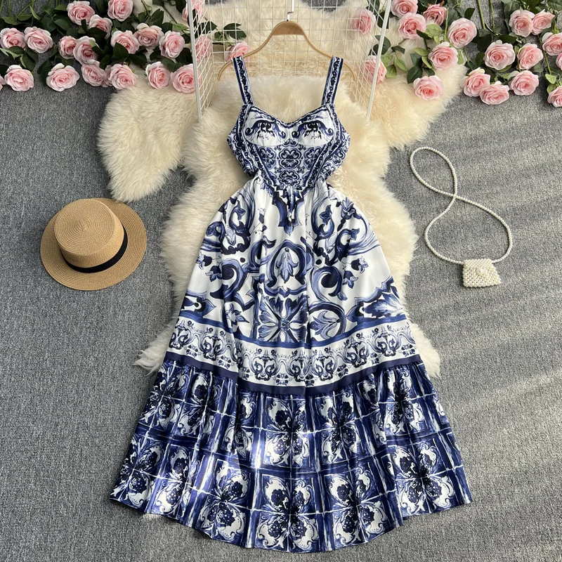 

Spring Summer 2024 Women's A-Line Boho Print Halter Dress Sexy V-Neck Spaghetti Strap Long Dress Casual High Waist Beach Dresses