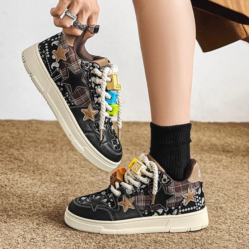 2023 Stylish Autumn Winter Black Men's Sneakers High Quality Mens Trainers Canvas Skateboard Shoes Platform Men Casual Sneakers