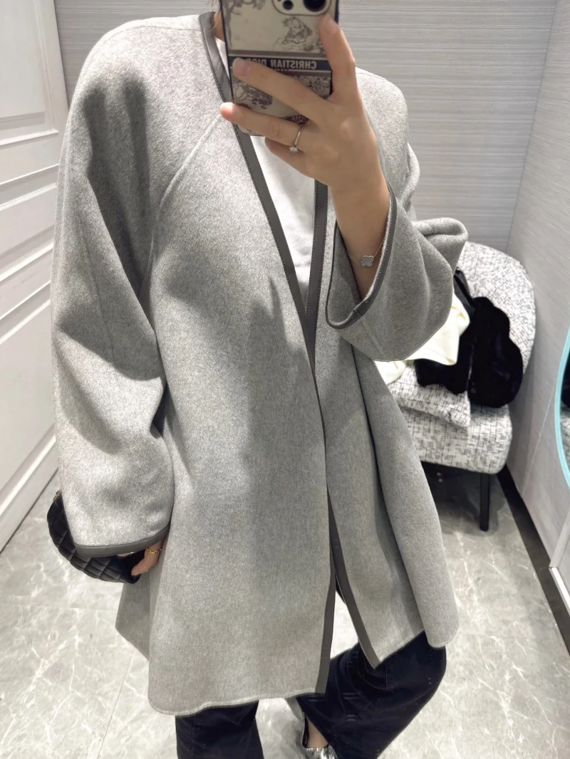 

2024 New Fashionable and Elegant Temperament Belt with Contrast Stripe Edge Cashmere Wool Coat Women's Windbreaker