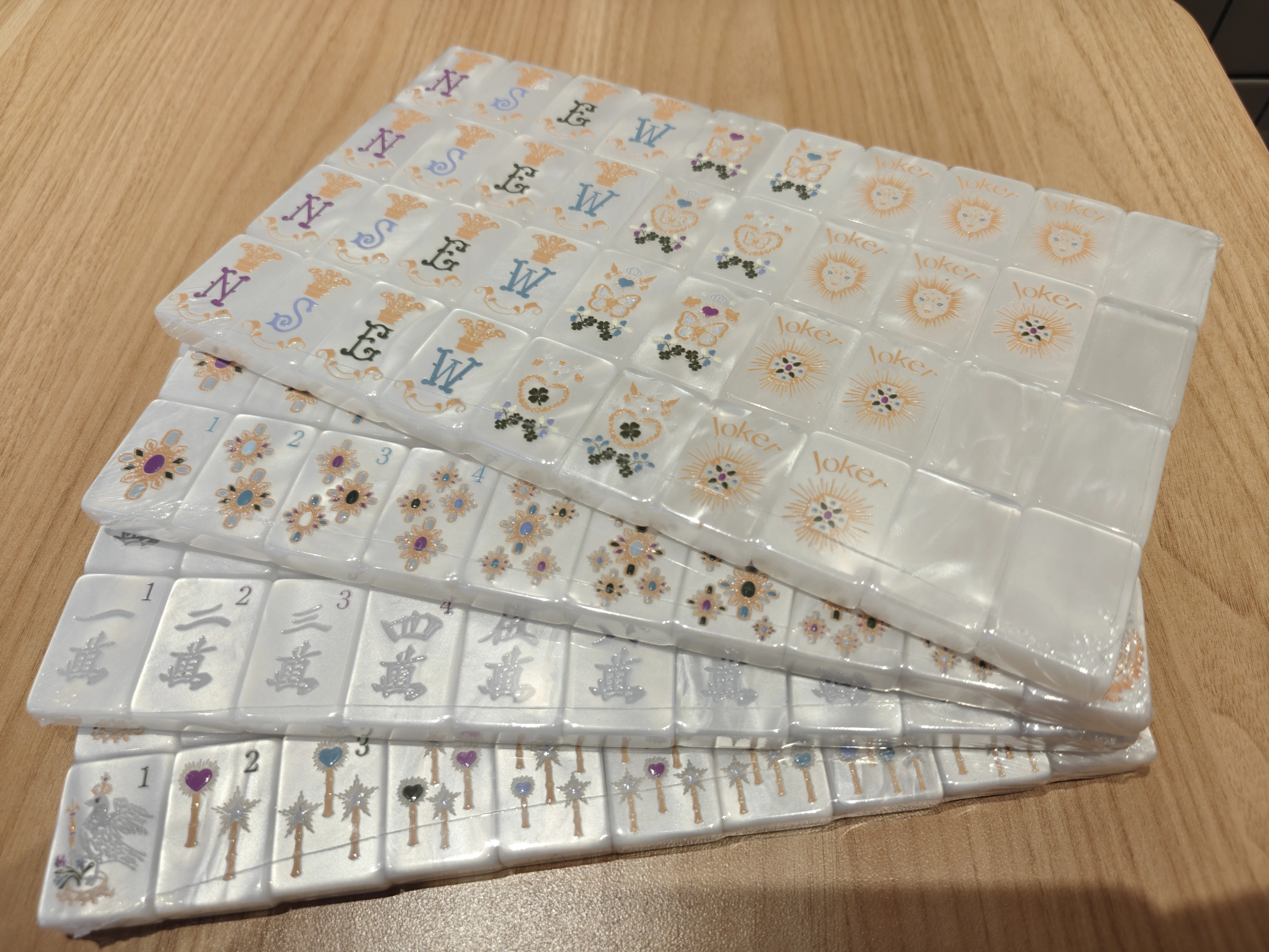 고급스러운 고가 진주조개 무늬 마작 세트, 진주 아크릴 장식, 선물 증정 및 가족 오락에 적합